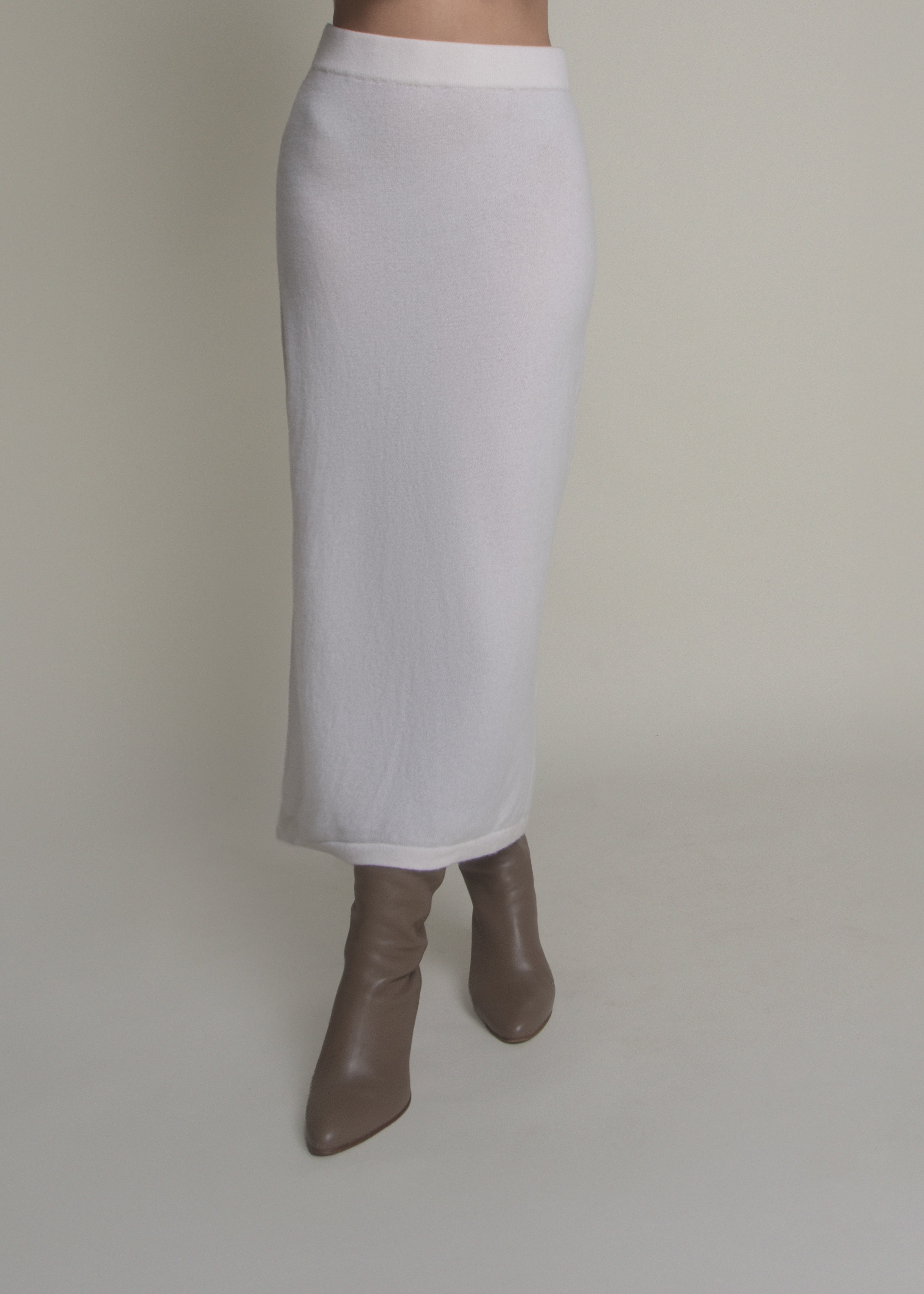 Cashmere Pencil Skirt - Fiora Muse