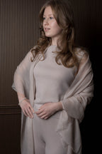 ultralight cashmere scarf beige by Fiora Muse