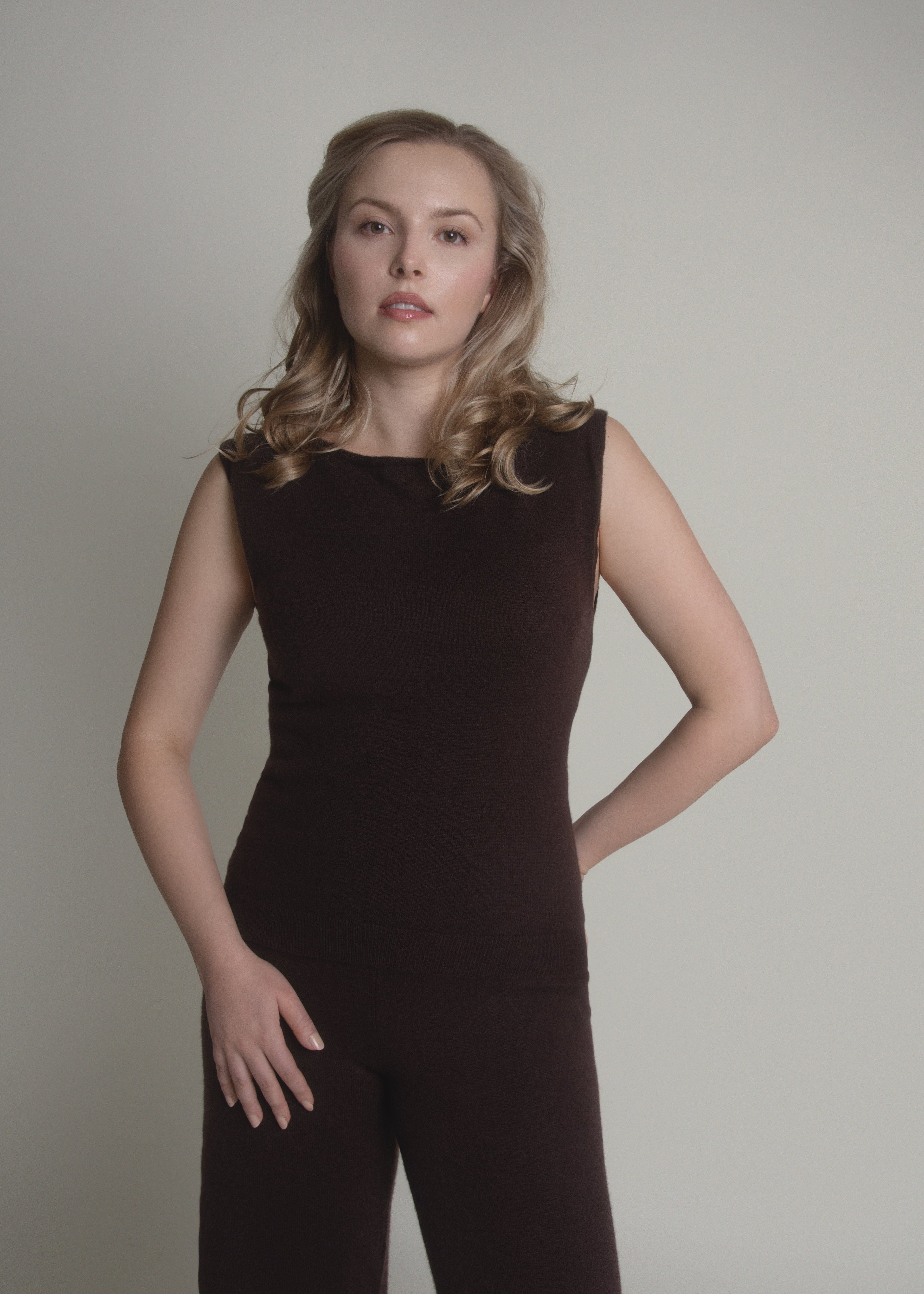 Cap Sleeve Cashmere Vest - Fiora Muse