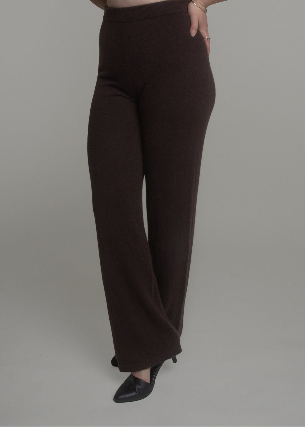 side view of wide leg cashmere cashmere pants full length